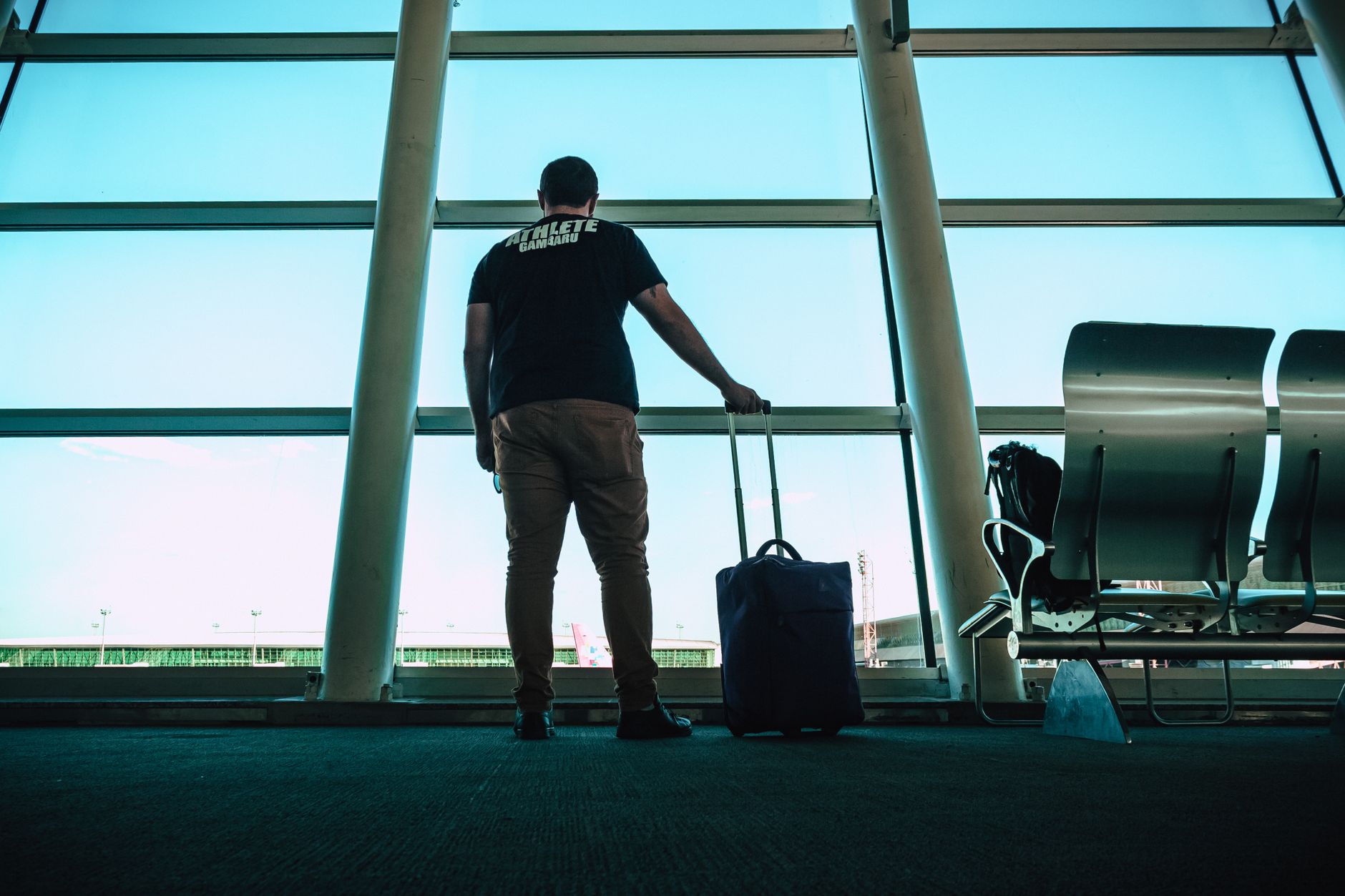 International traveler at Incheon Airport, a common arrival point for medical tourists visiting Seoul